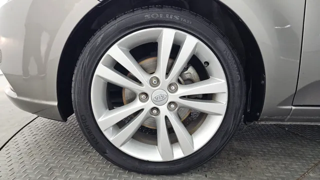 Kia Cerato (Forte)
