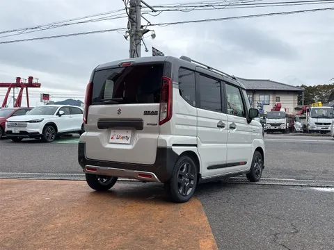 Suzuki Spacia