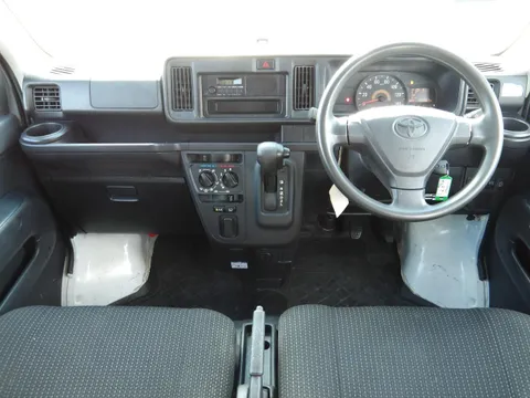 Toyota Pixis Van