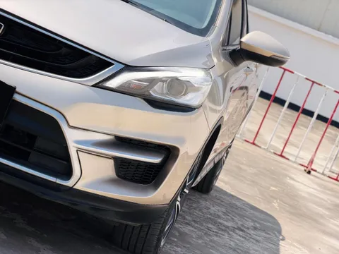 Geely Emgrand GS