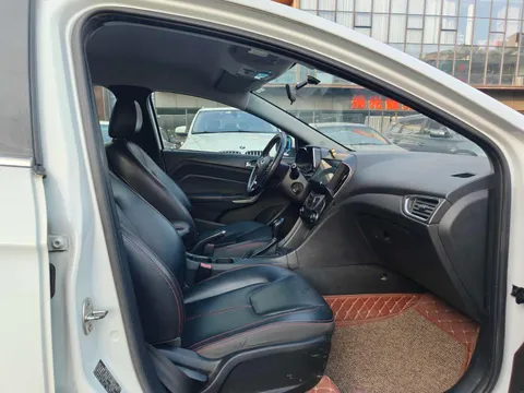 Chery Arrizo 5