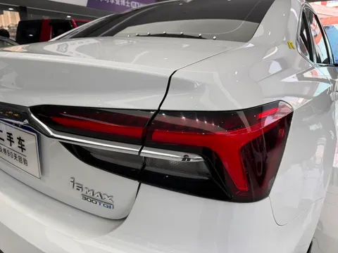 Roewe i6