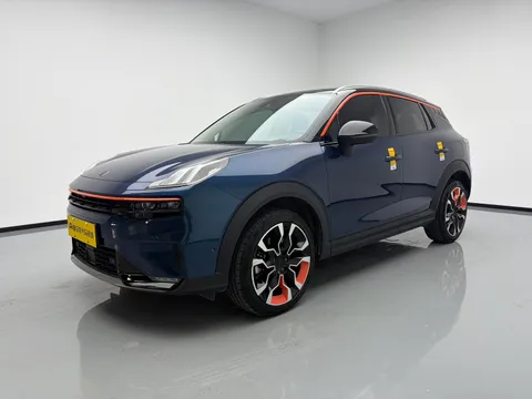 Lynk & Co Lynk & Co 06