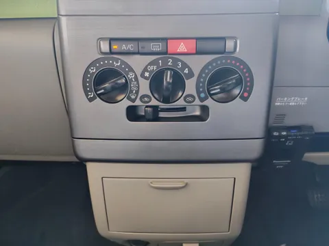 Toyota Pixis Space