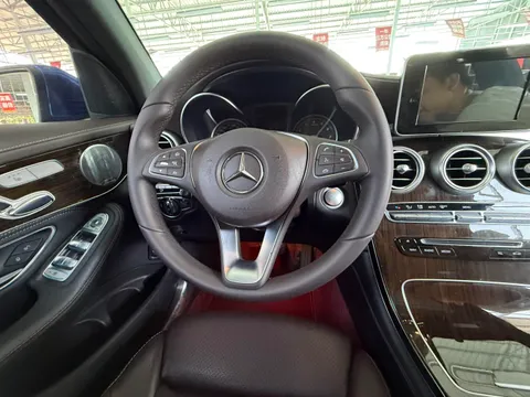 Mercedes-Benz Mercedes-Benz GLC