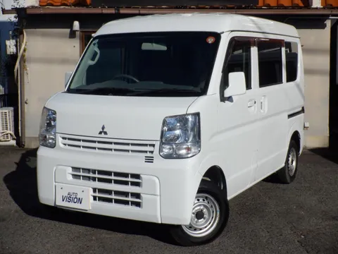 Mitsubishi Minicab Van
