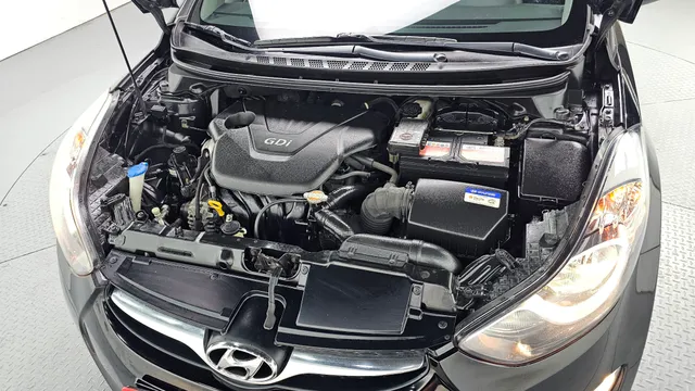Hyundai Elantra (Avante)