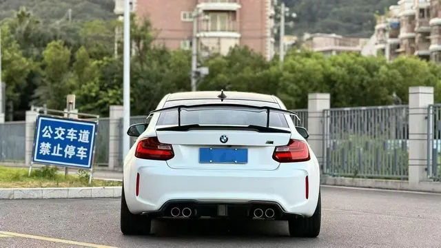 BMW M2