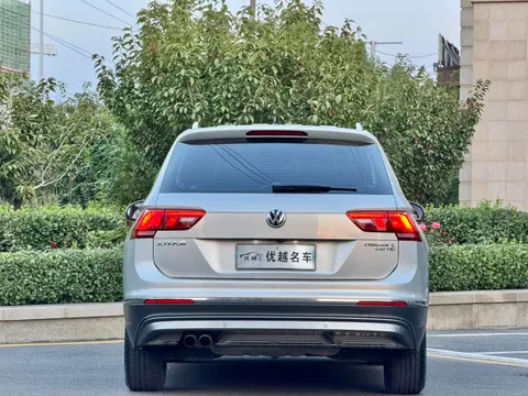 Volkswagen Tiguan L