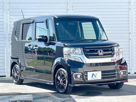 Honda N-BOX Custom