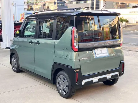 Mitsubishi Delica Mini