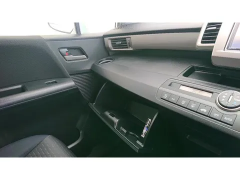 Honda Freed Spike