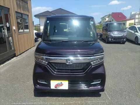Honda N-BOX Custom