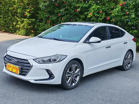 Hyundai Elantra (Avante)