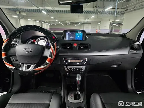 Renault SM3
