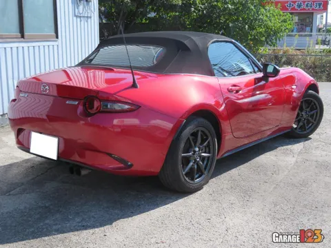 Mazda MX-5 (Roadster)