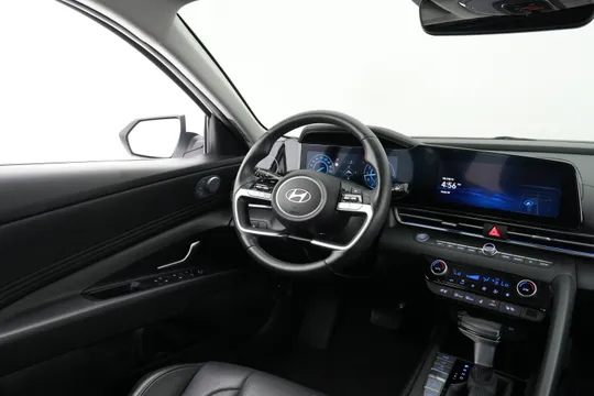 Hyundai Elantra (Avante)