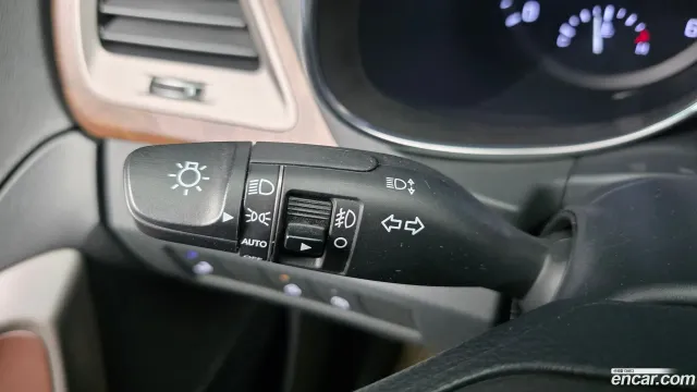 Hyundai Grand Santa Fe (Maxcruz)