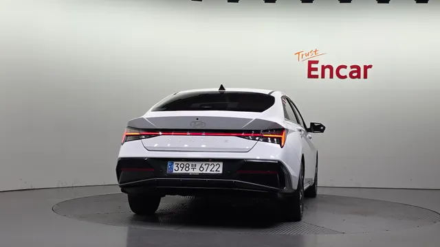 Hyundai Elantra (Avante)