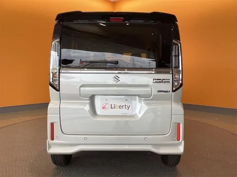 Suzuki Spacia Custom