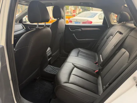 Roewe i6 Classic