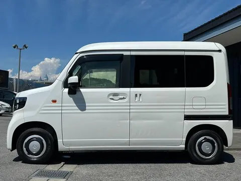 Honda N-VAN Plus Style