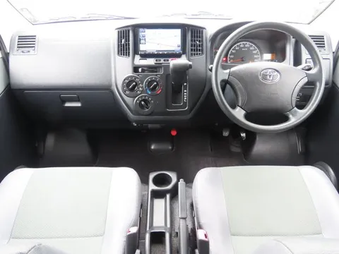 Toyota TownAce Van