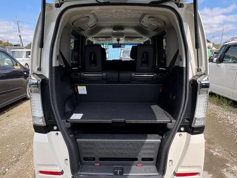 Honda N-BOX Plus Custom