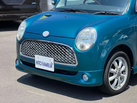 Daihatsu Mira Gino