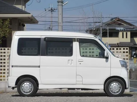 Daihatsu Atrai Wagon