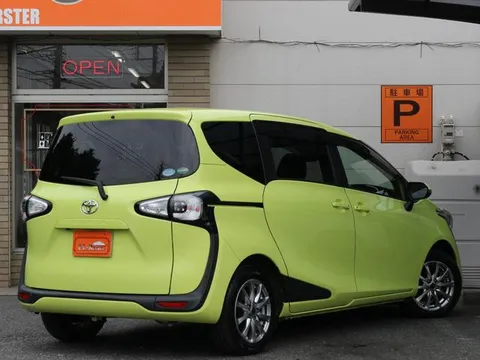 Toyota Sienta