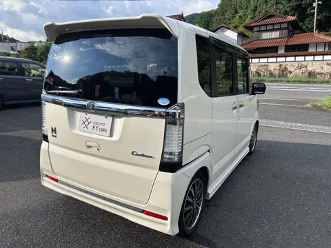 Honda N-BOX Plus Custom