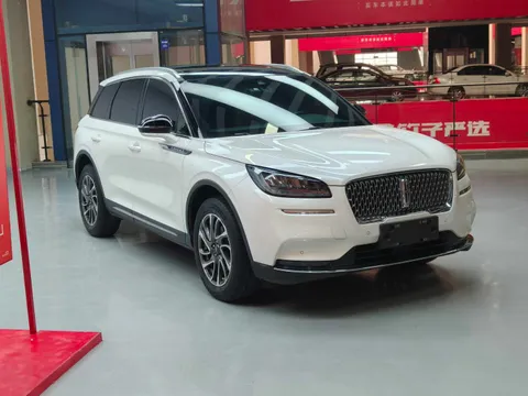 Lincoln Corsair