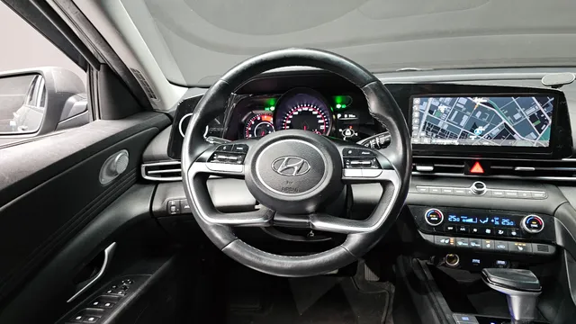 Hyundai Elantra (Avante)