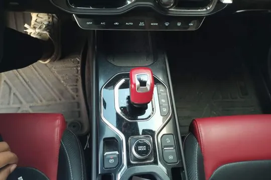 Geely Icon