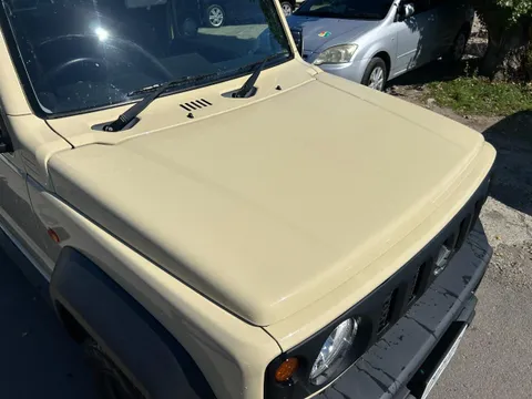 Suzuki Jimny Sierra