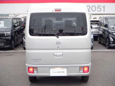 Nissan Clipper