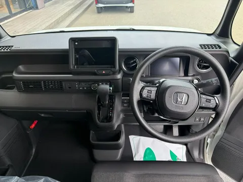 Honda N-BOX Custom