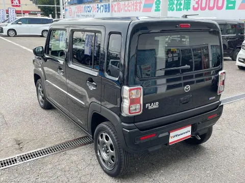 Mazda Flair Crossover