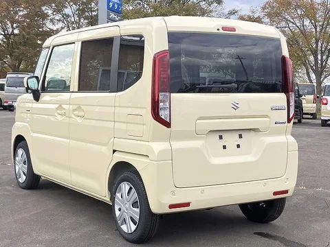 Suzuki Spacia