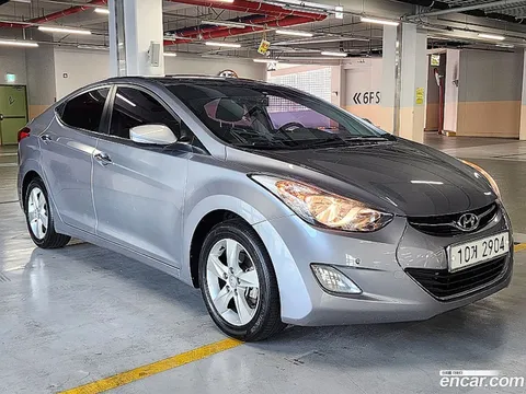 Hyundai Elantra (Avante)