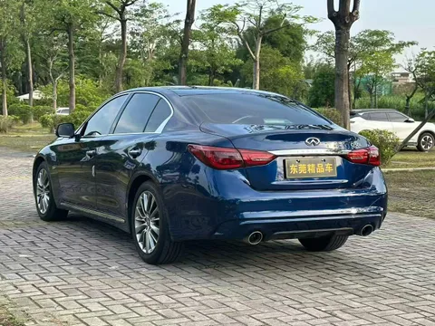 Infiniti Q50L
