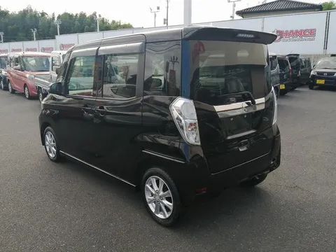 Mitsubishi eK Space Custom