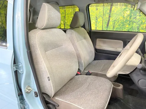 Daihatsu Mira Tocot