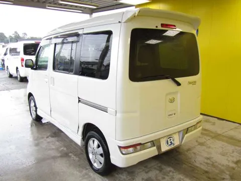 Daihatsu Atrai Wagon