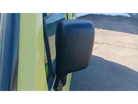Daihatsu Naked