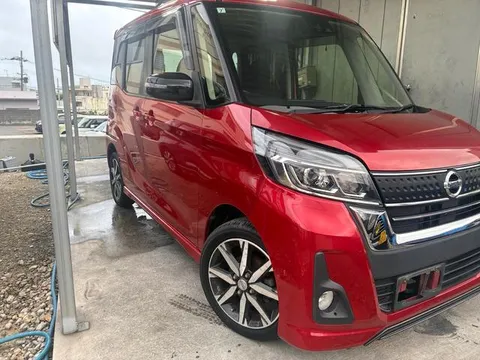 Nissan Dayz Roox