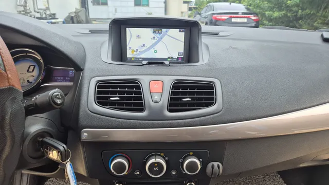 Renault SM3