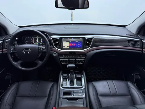 Gac GS8