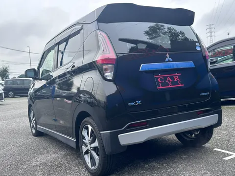Mitsubishi eK X